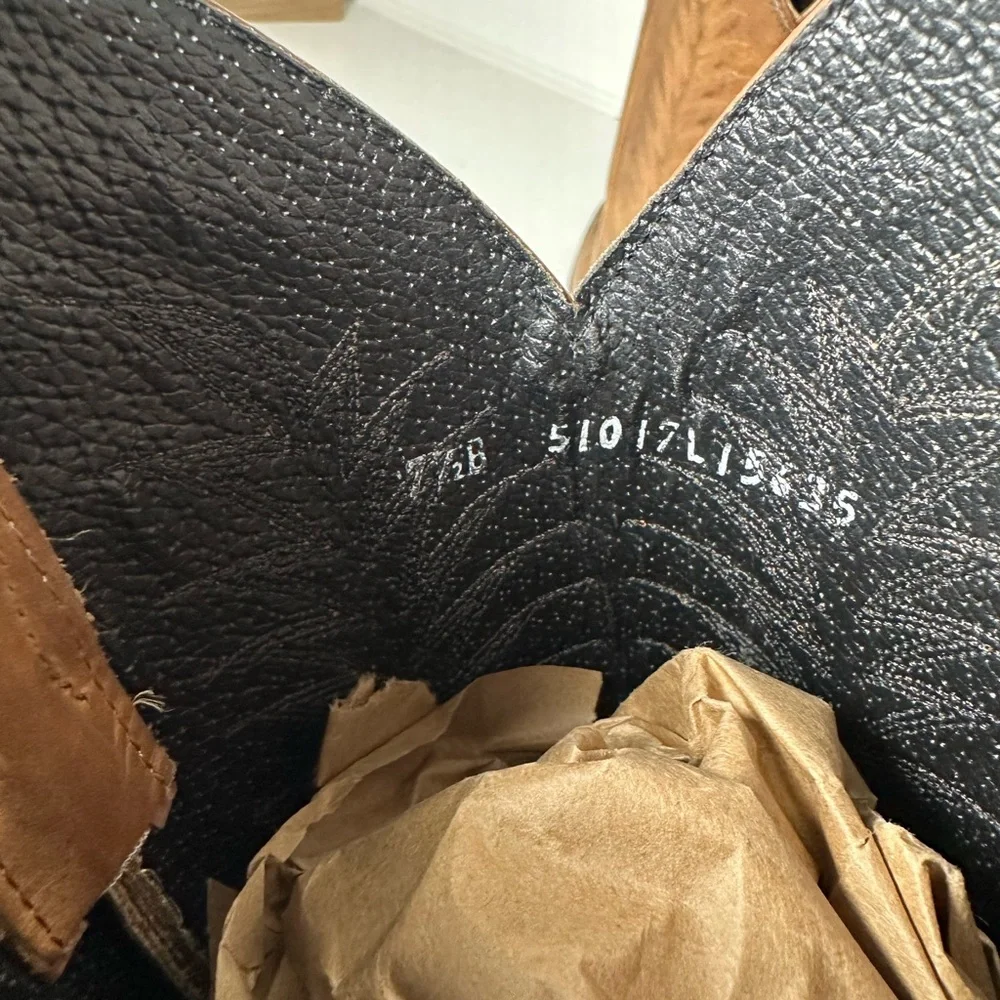 **SOLD**Diamond J Women’s Cowboy Boots Size 7.5 Tan Leather Western Boots - Picture 9 of 10